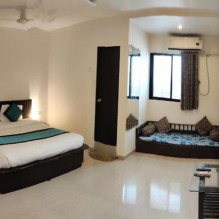 Farm House Residency Vasai Esterno foto