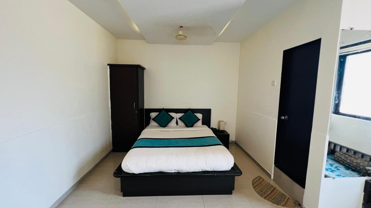 Farm House Residency Vasai Esterno foto