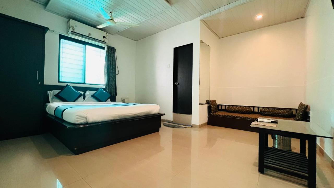 Farm House Residency Vasai Esterno foto